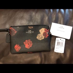 BNWT coach clutch
